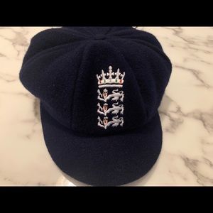 England cricket cap. 🏴󠁧󠁢󠁥󠁮󠁧󠁿